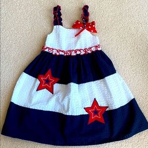 Cute girls 3T dress. Perfect for the 4th of July!